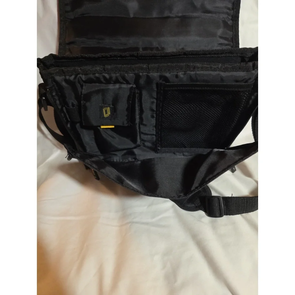 Targus 11 Inch Messenger Bag